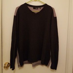 Pullover sweater/sweatshirt size XL